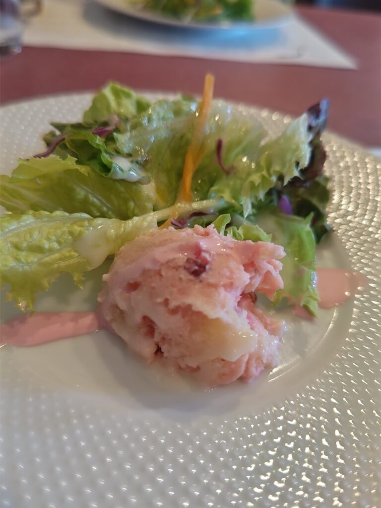 桃色のサラダ