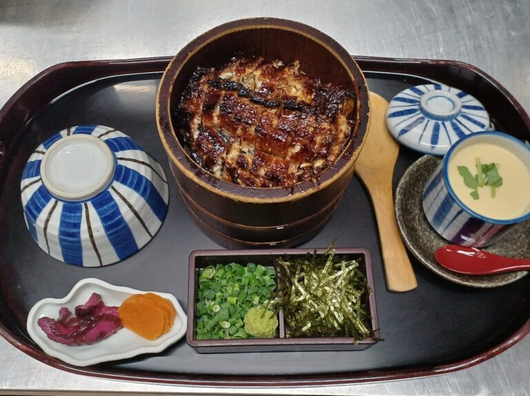 ☆名古屋名物「ひつまぶし」一皿で三度美味しい魅力☆